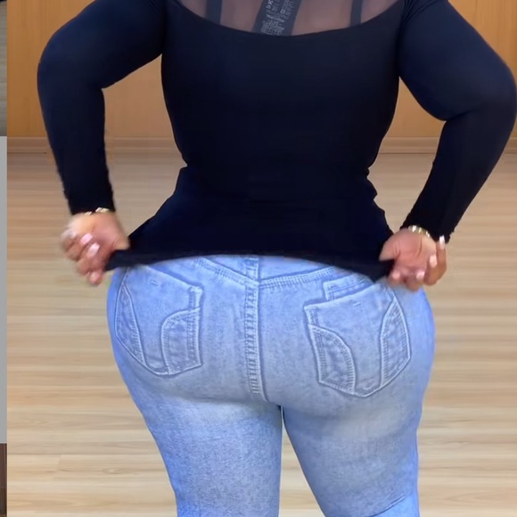 Top Wears - Picture 2 of 5